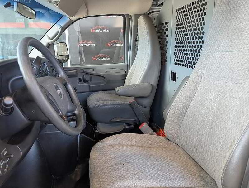 GMC Savana 2012 - Image 14