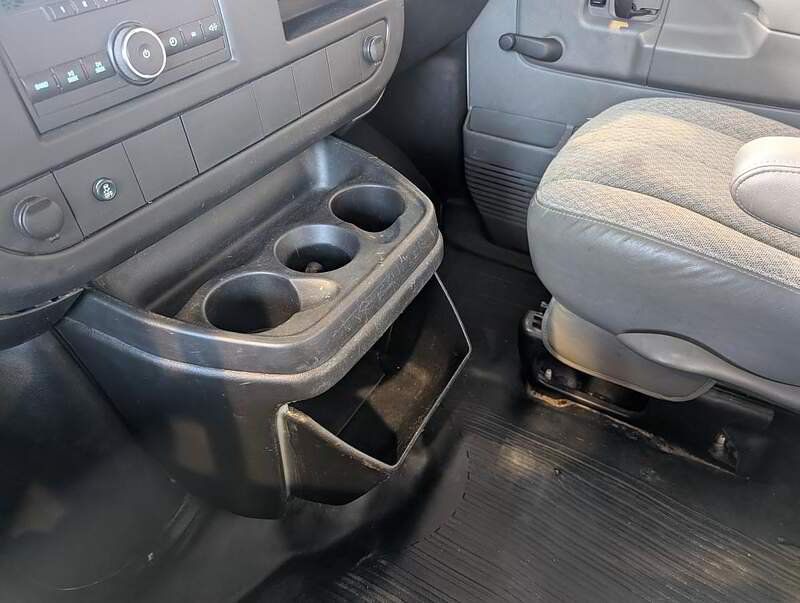 GMC Savana 2012 - Image 18