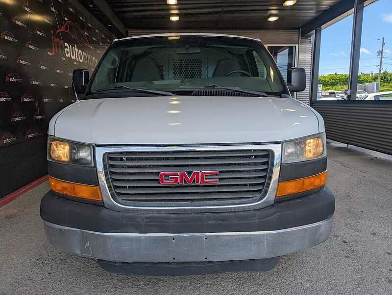 GMC Savana 2012 - Image 3