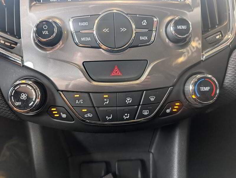 Chevrolet Cruze 2017 - Image 26