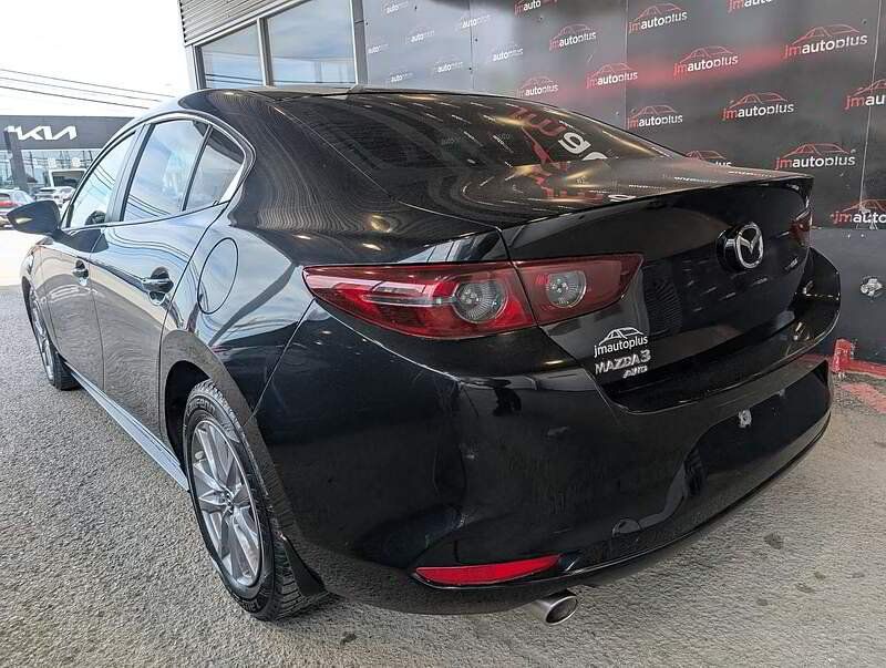 Mazda Mazda3 2019 - Image 11