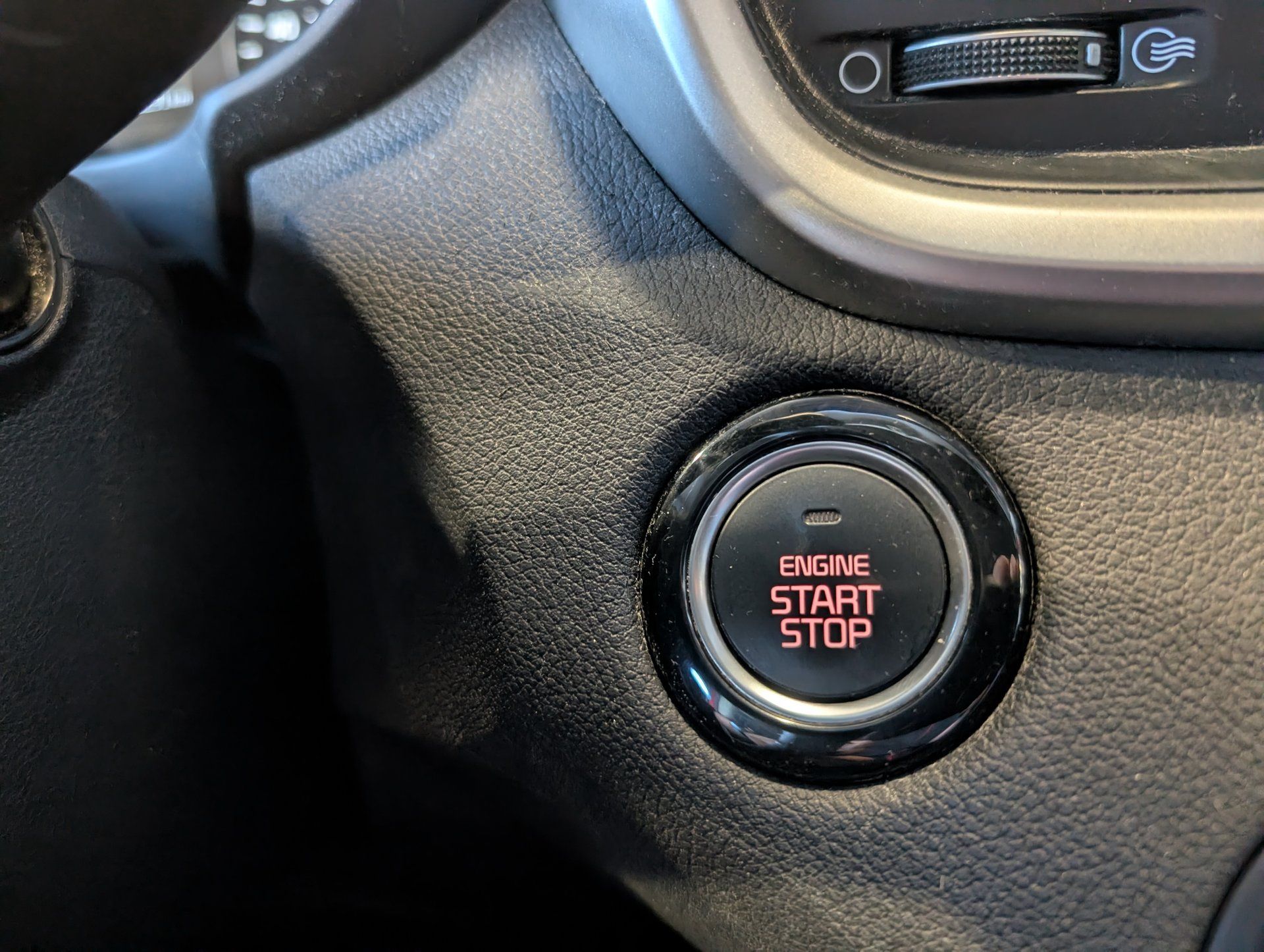 Kia Sorento 2017 - Image 22