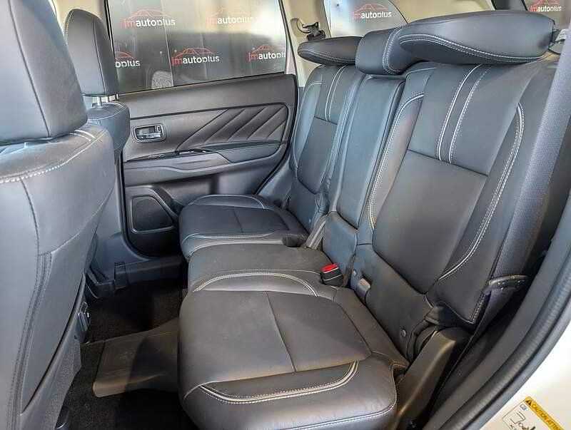 Mitsubishi Outlander PHEV 2018 - Image 30