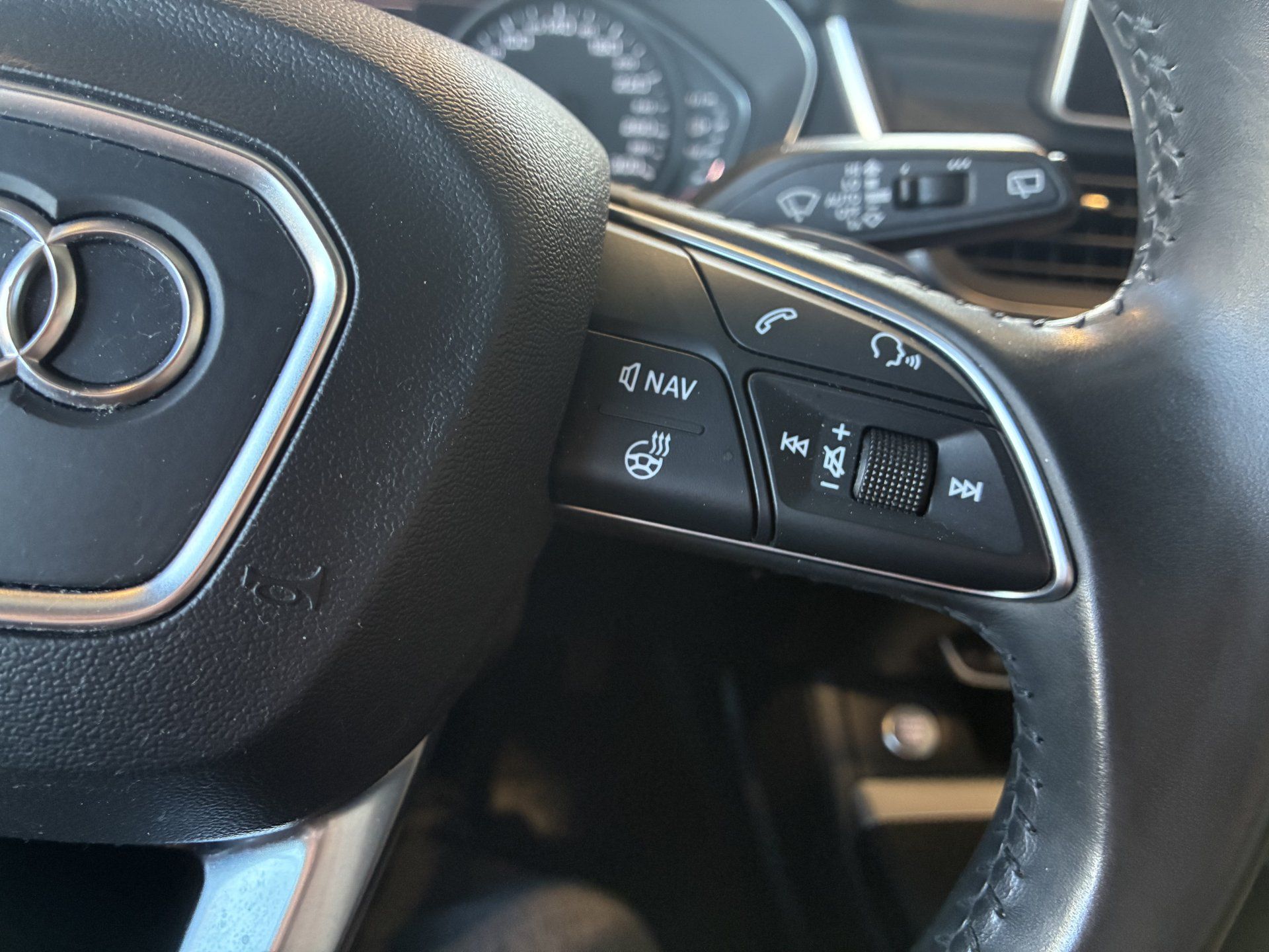 Audi Q5 2018 - Image 16