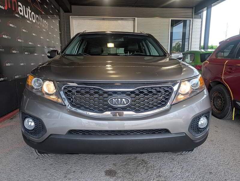 Kia Sorento 2011 - Image 3