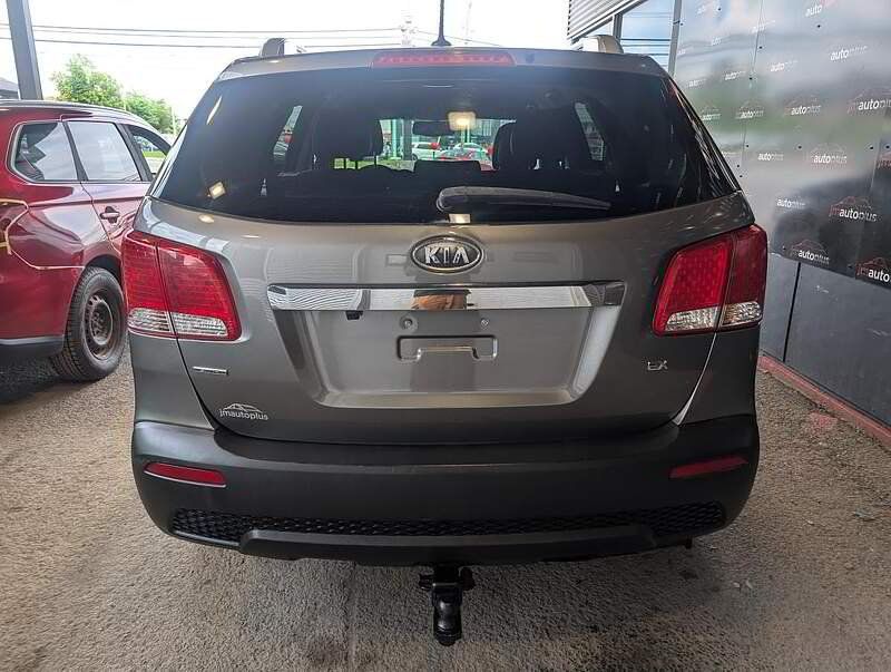 Kia Sorento 2011 - Image 9