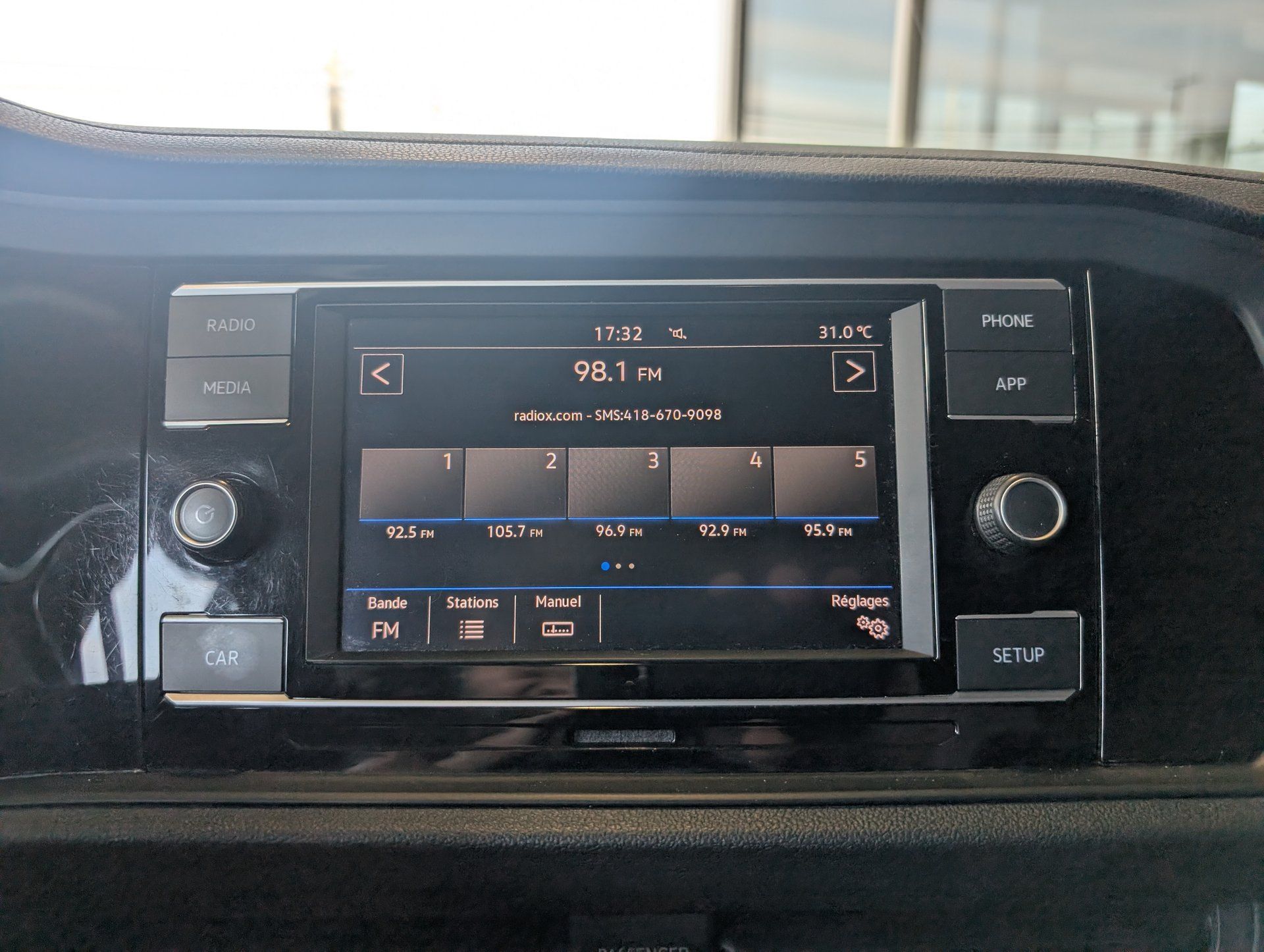 Volkswagen Jetta 2019 - Image 21