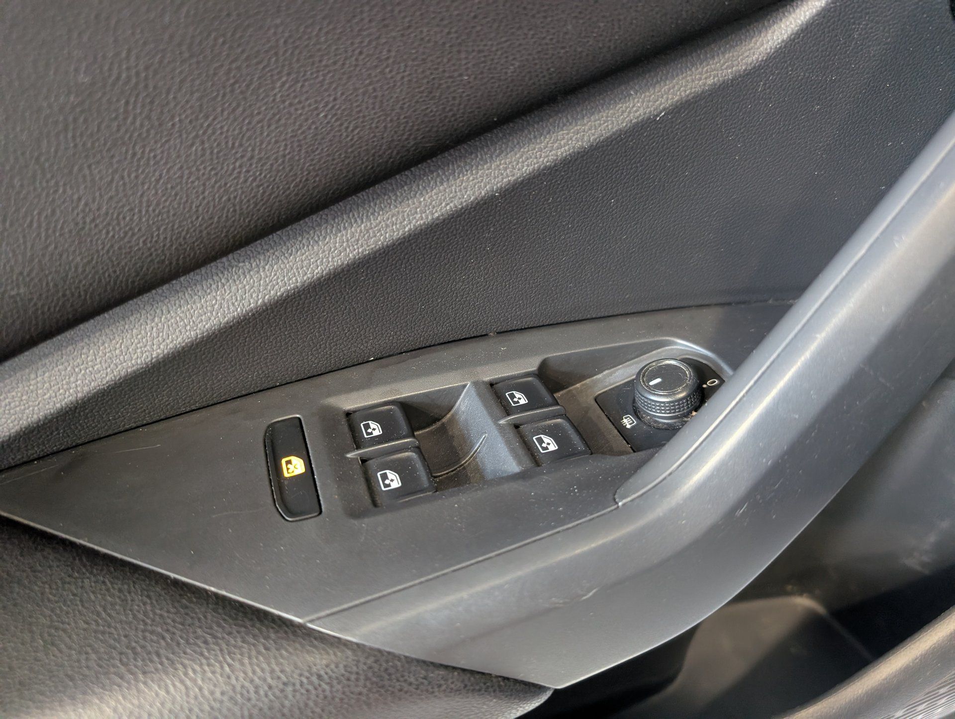 Volkswagen Jetta 2019 - Image 16
