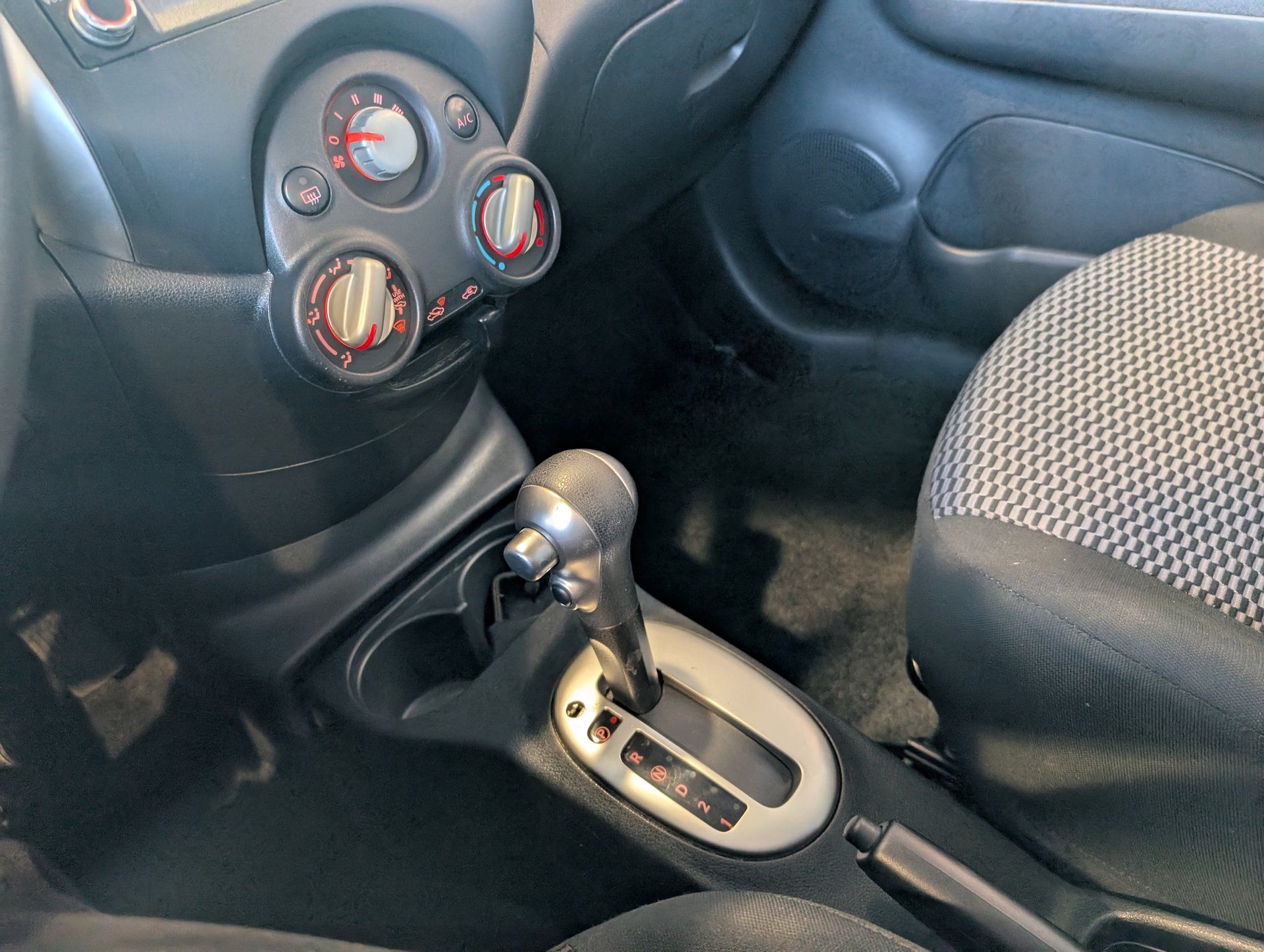 Nissan Micra 2019 - Image 23