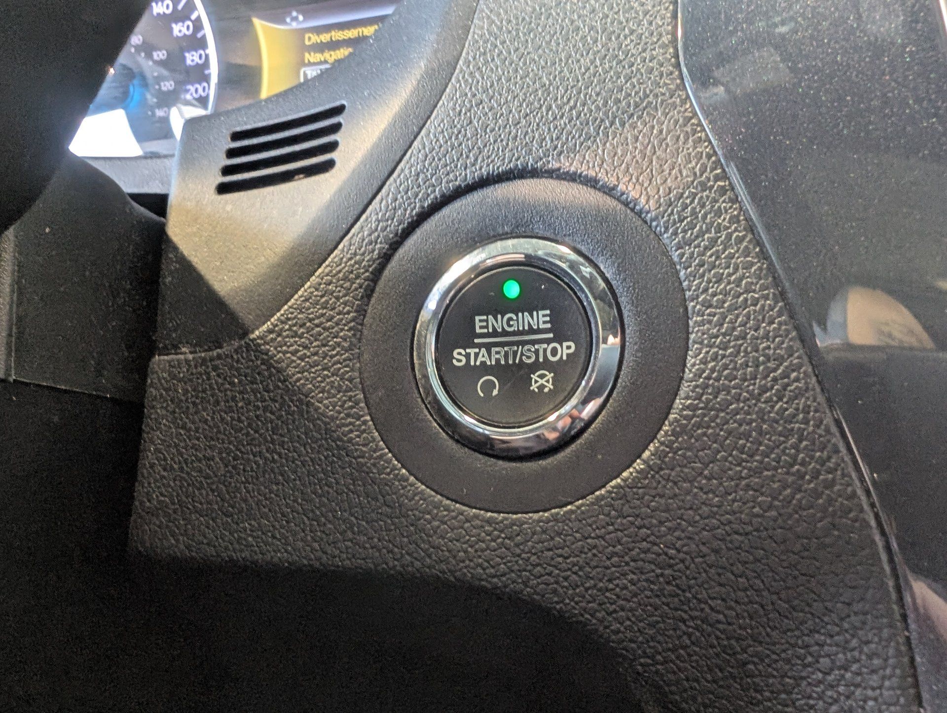 Ford Explorer 2019 - Image 23
