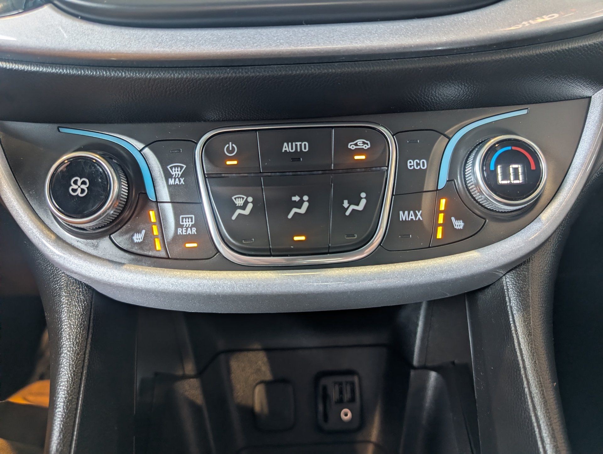 Chevrolet Volt 2019 - Image 24