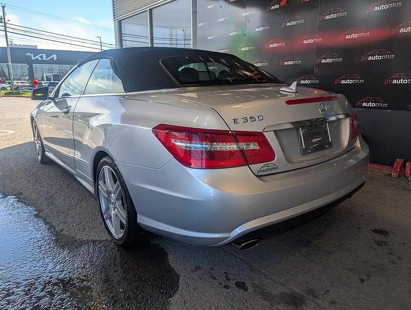 Mercedes-Benz E 350 2013 - Image 11