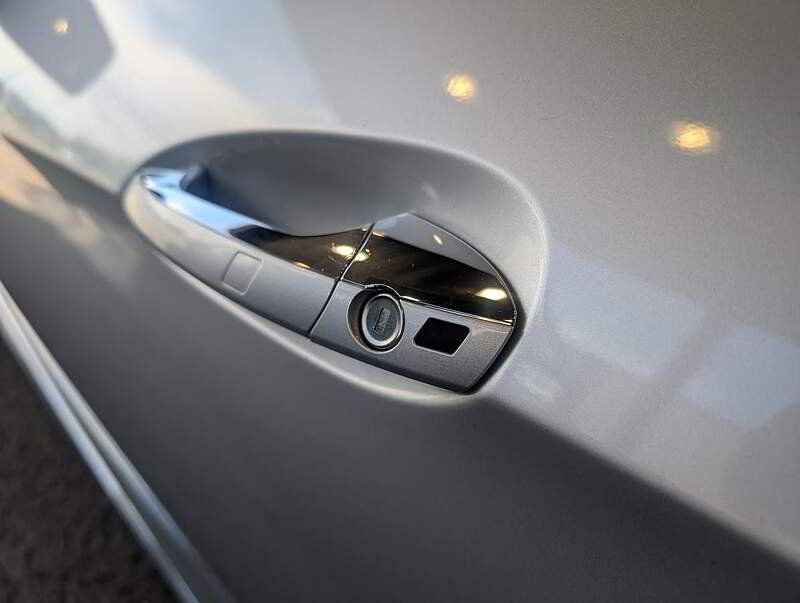Mercedes-Benz E 350 2013 - Image 13