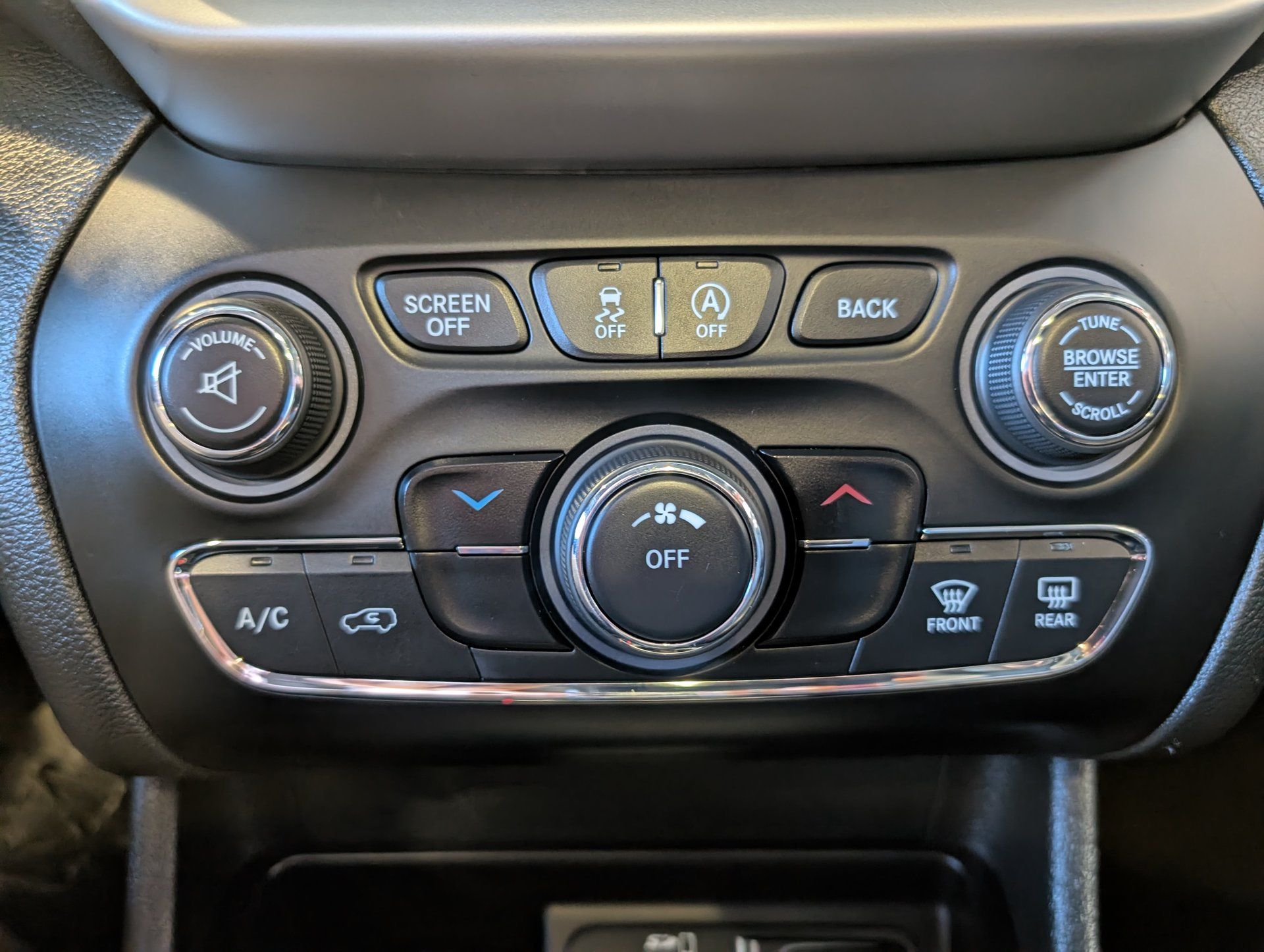 Jeep Cherokee 2016 - Image 23