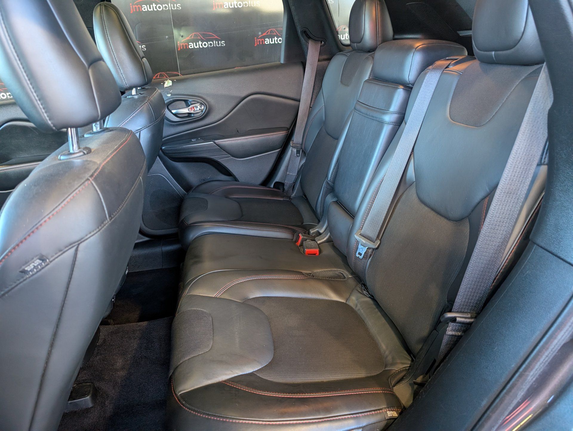 Jeep Cherokee 2016 - Image 25