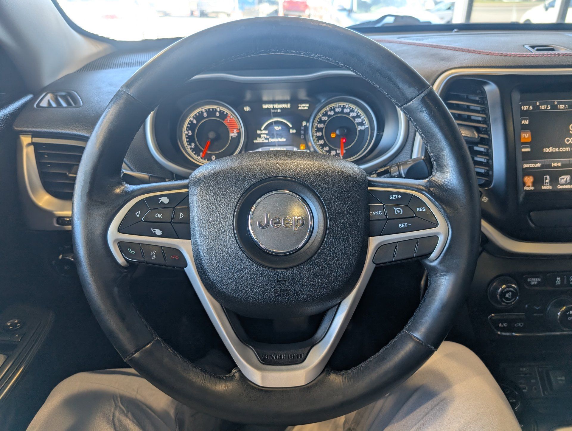 Jeep Cherokee 2016 - Image 16