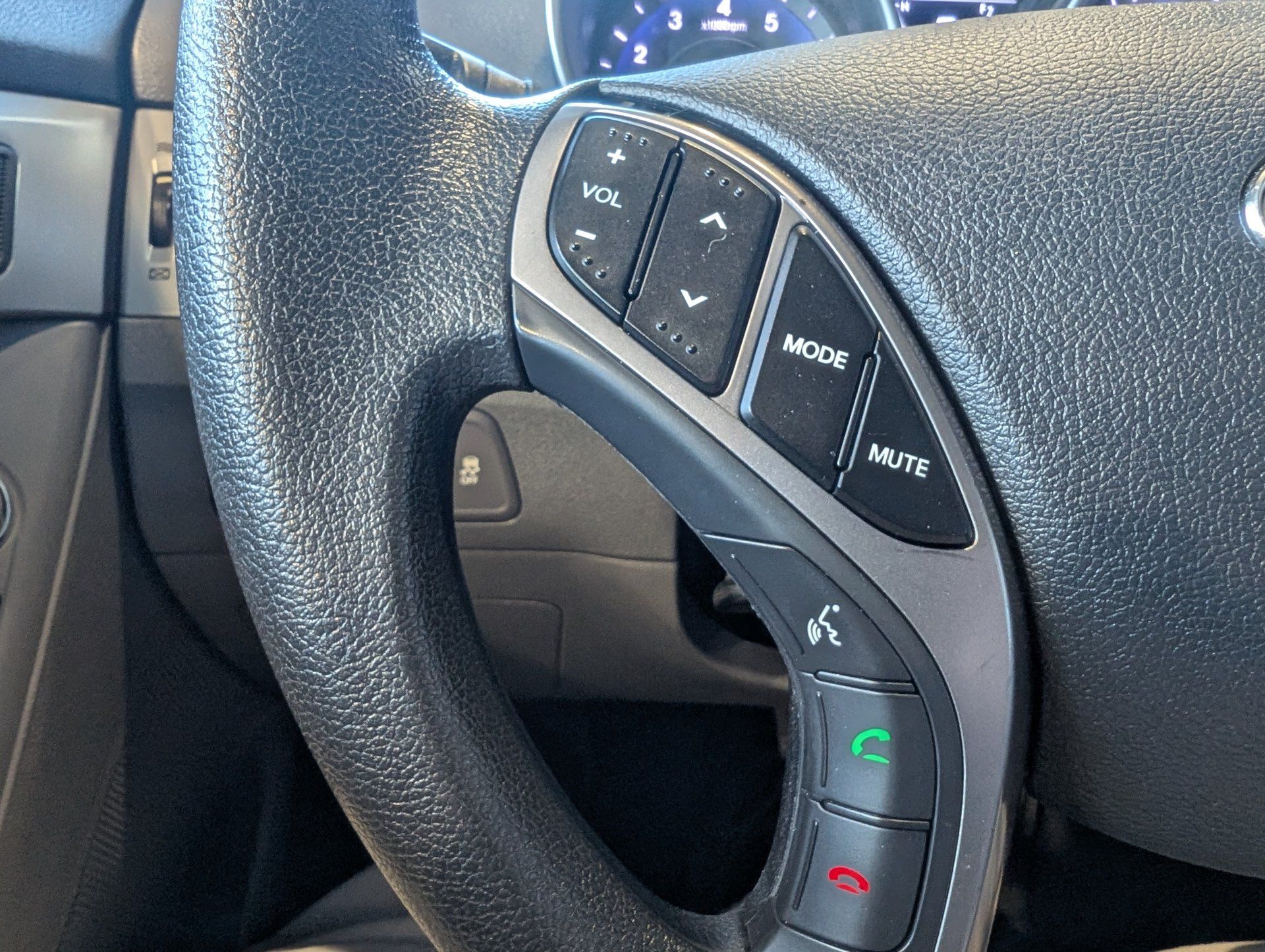 Hyundai Elantra 2013 - Image 17