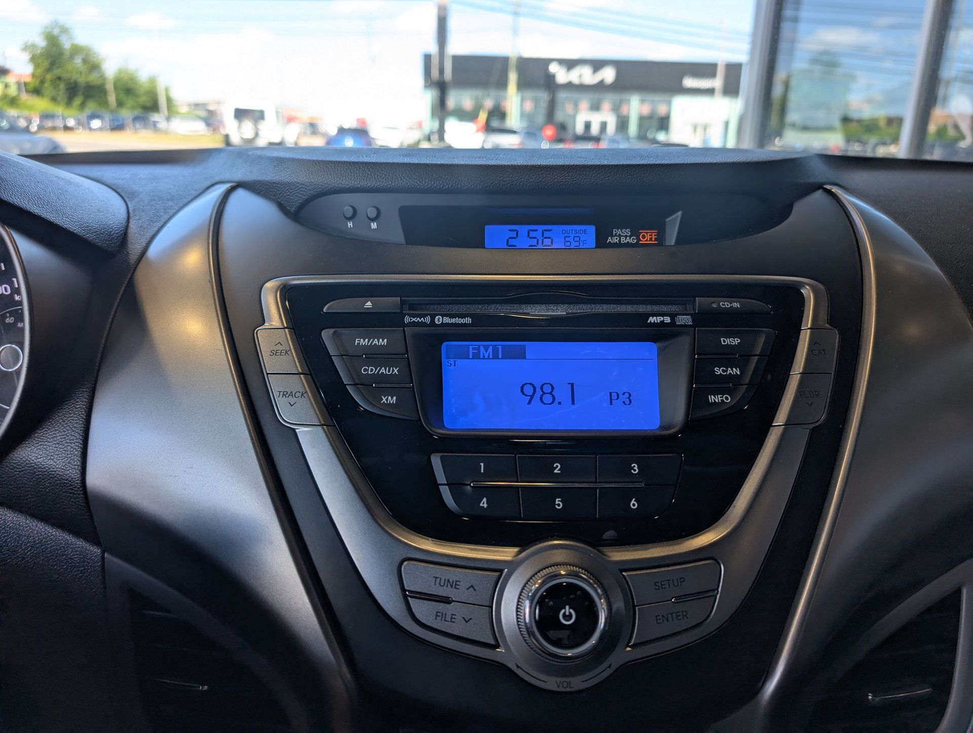 Hyundai Elantra 2013 - Image 20