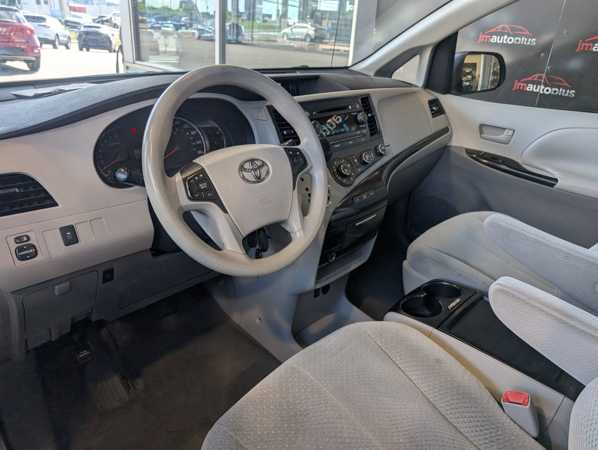 Toyota Sienna 2011 - Image 13