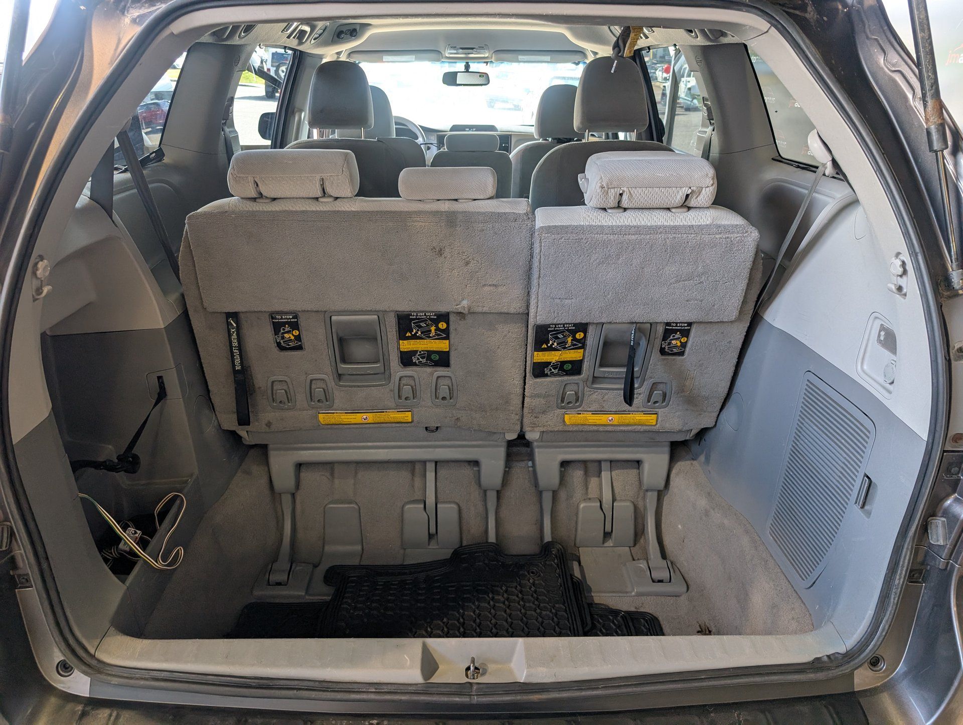 Toyota Sienna 2011 - Image 27