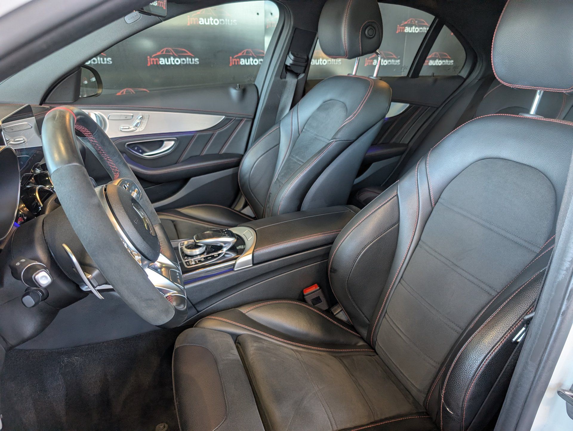 Mercedes-Benz AMG C 43 2019 - Image 13