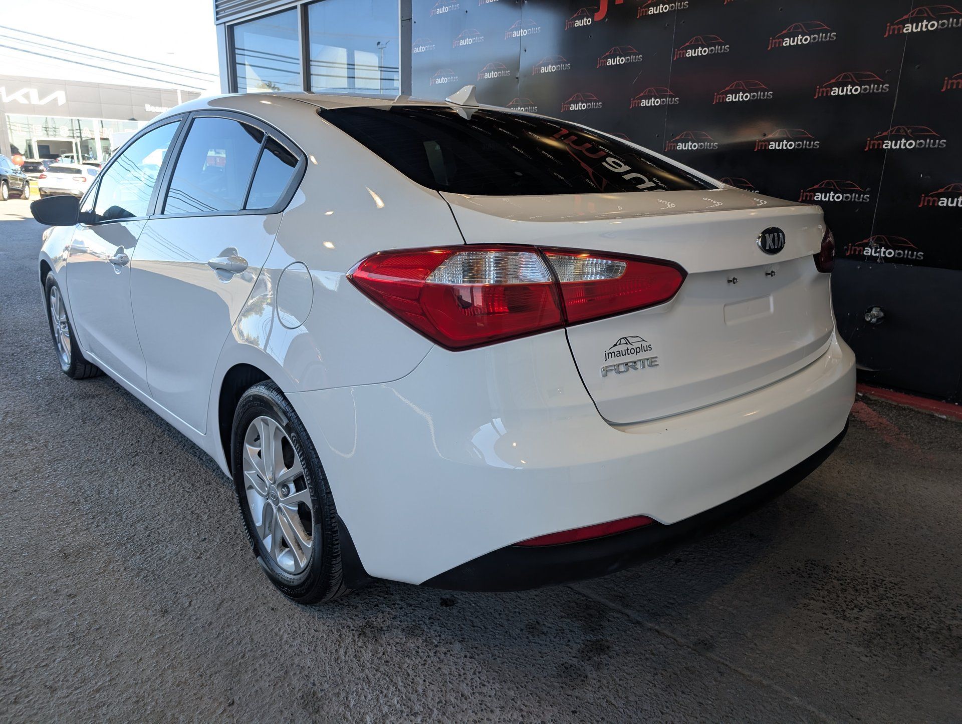 Kia Forte 2014 - Image 11