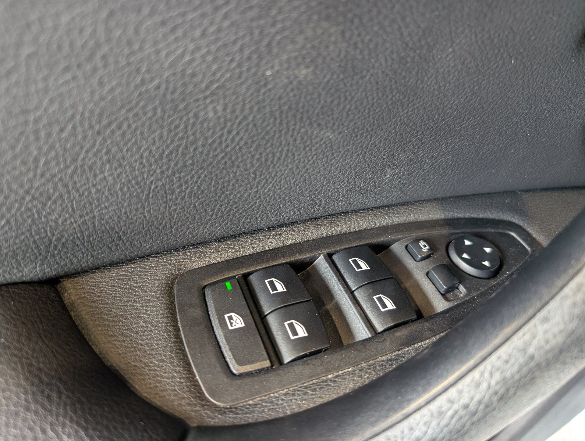 BMW X1 2016 - Image 18