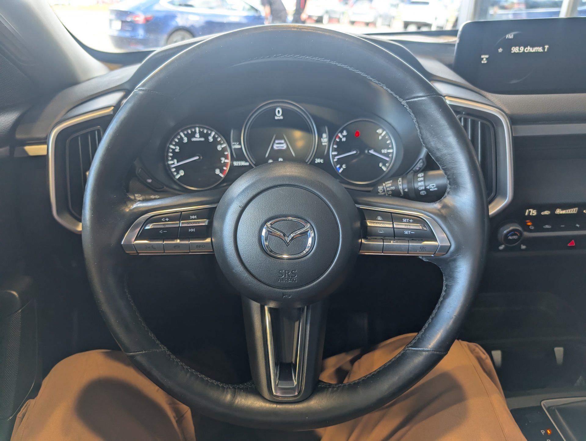 Mazda CX-50 2023 - Image 12