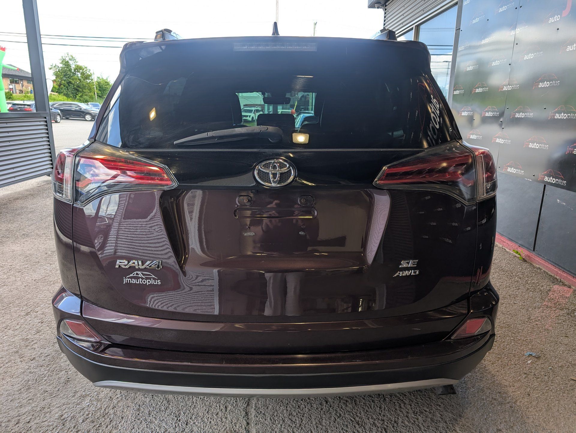 Toyota RAV4 2017 - Image 9