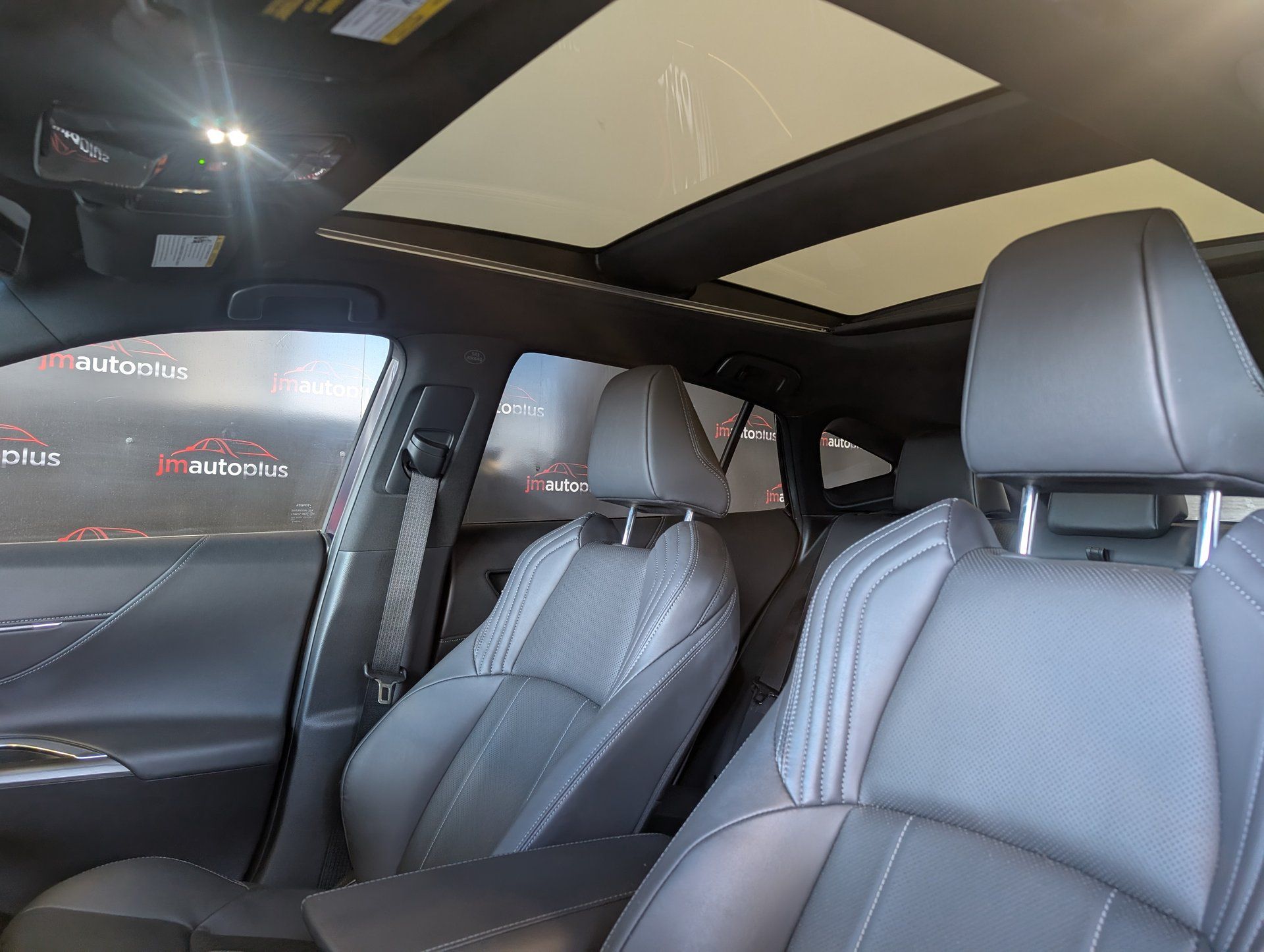Toyota Venza 2024 - Image 15
