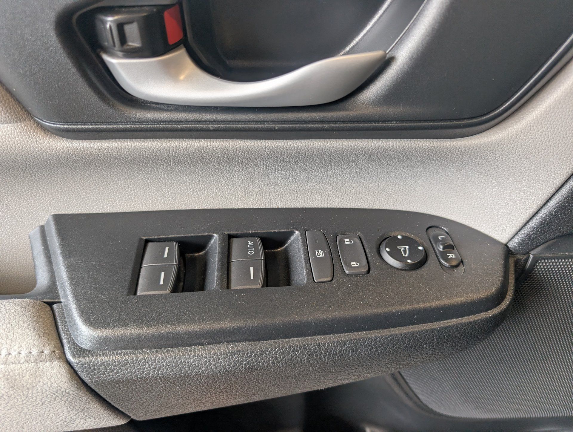 Honda CR-V 2017 - Image 16