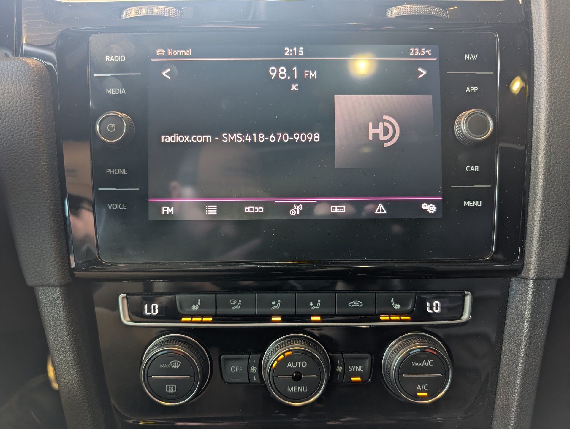 Volkswagen Golf GTI 2021 - Image 22