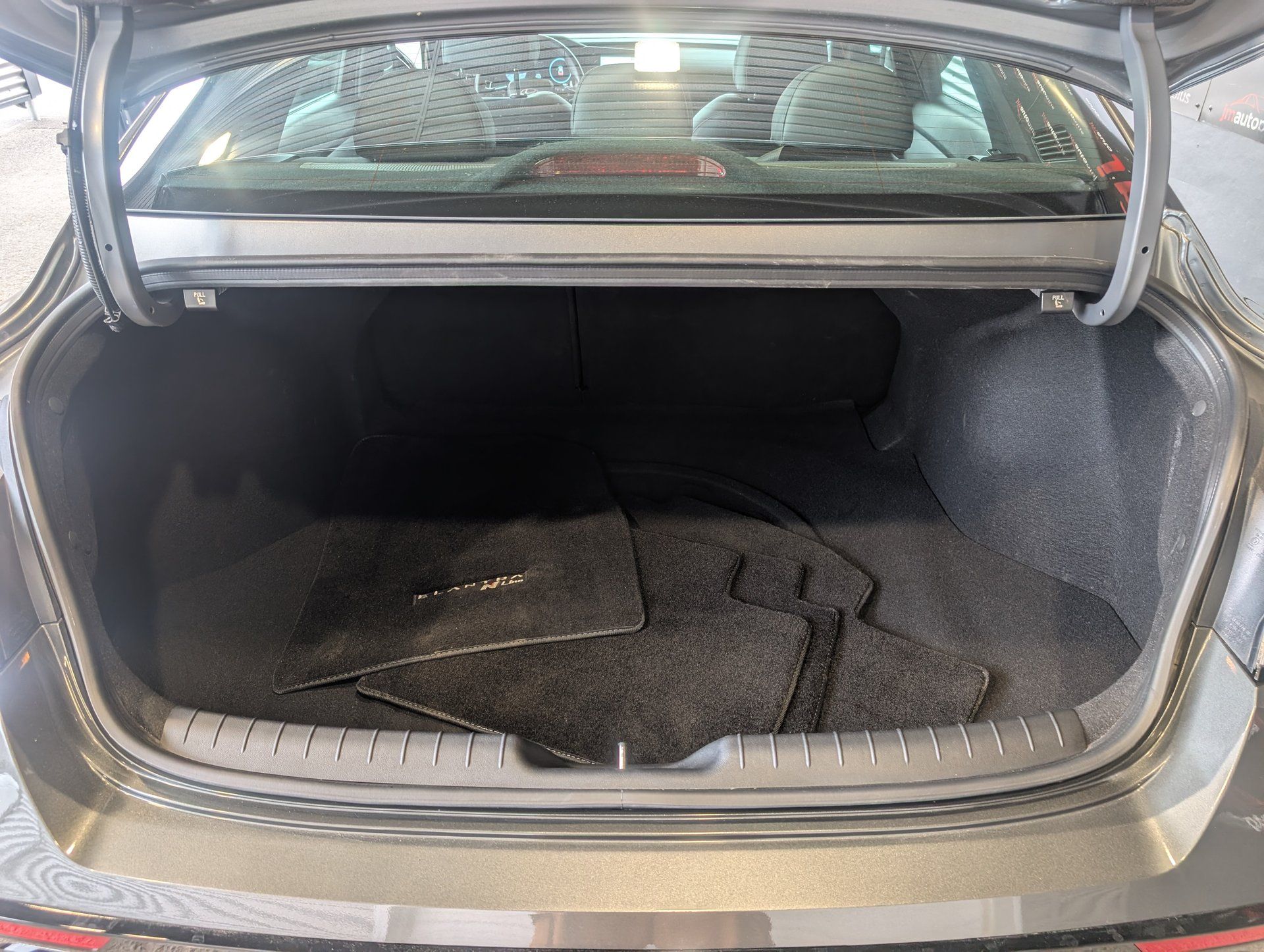 Hyundai Elantra 2024 - Image 29