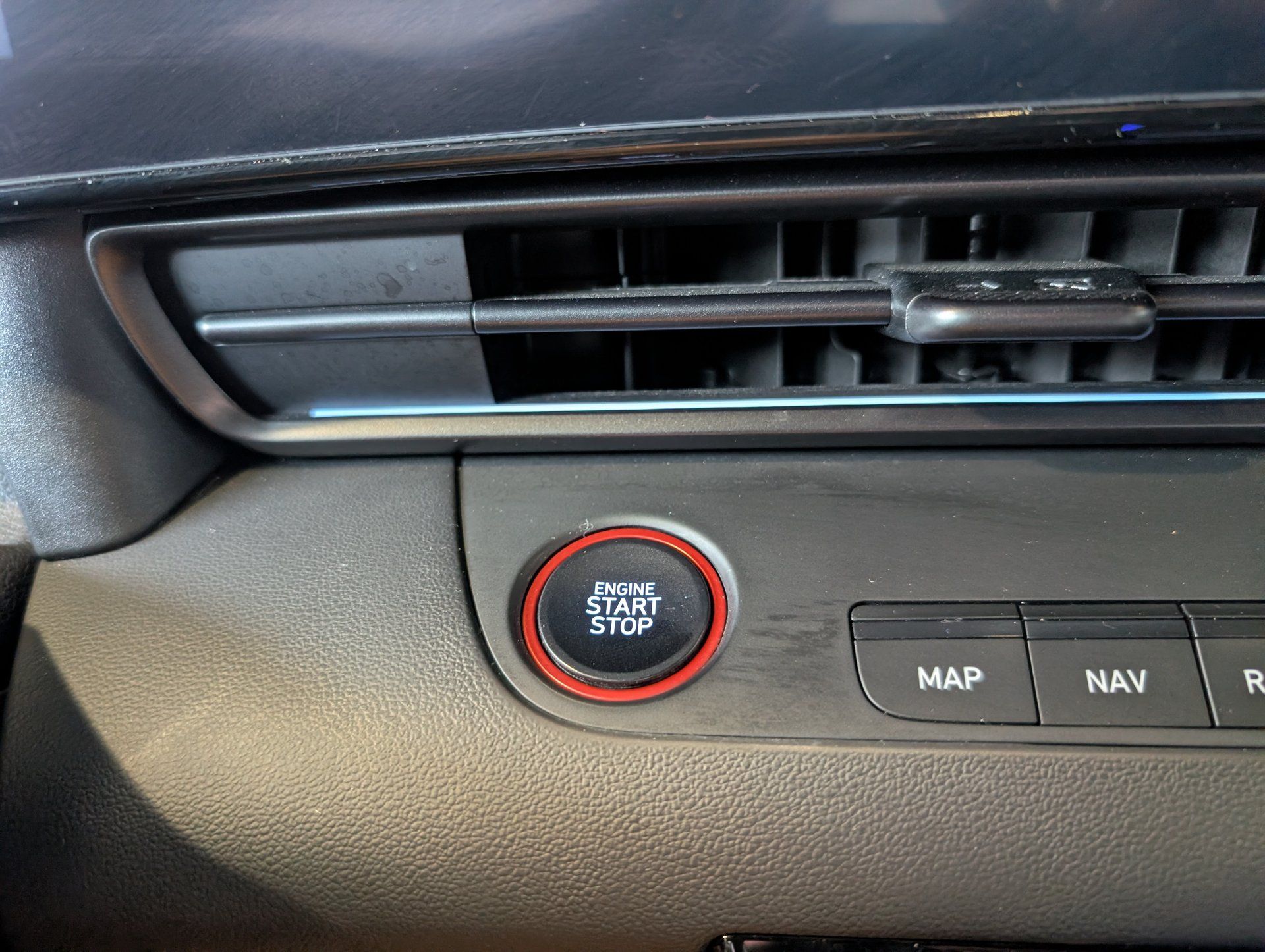 Hyundai Elantra 2024 - Image 23