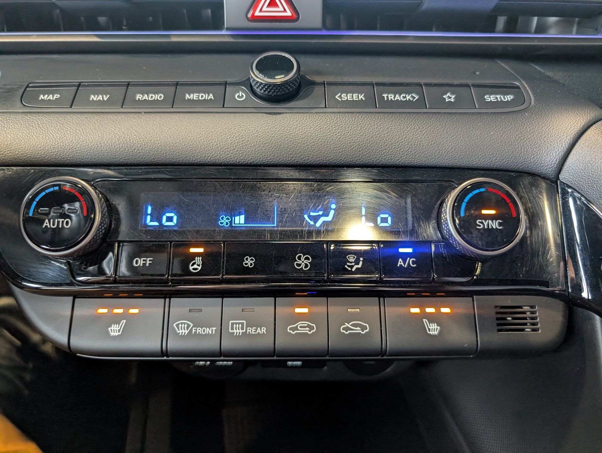 Hyundai Elantra 2024 - Image 26