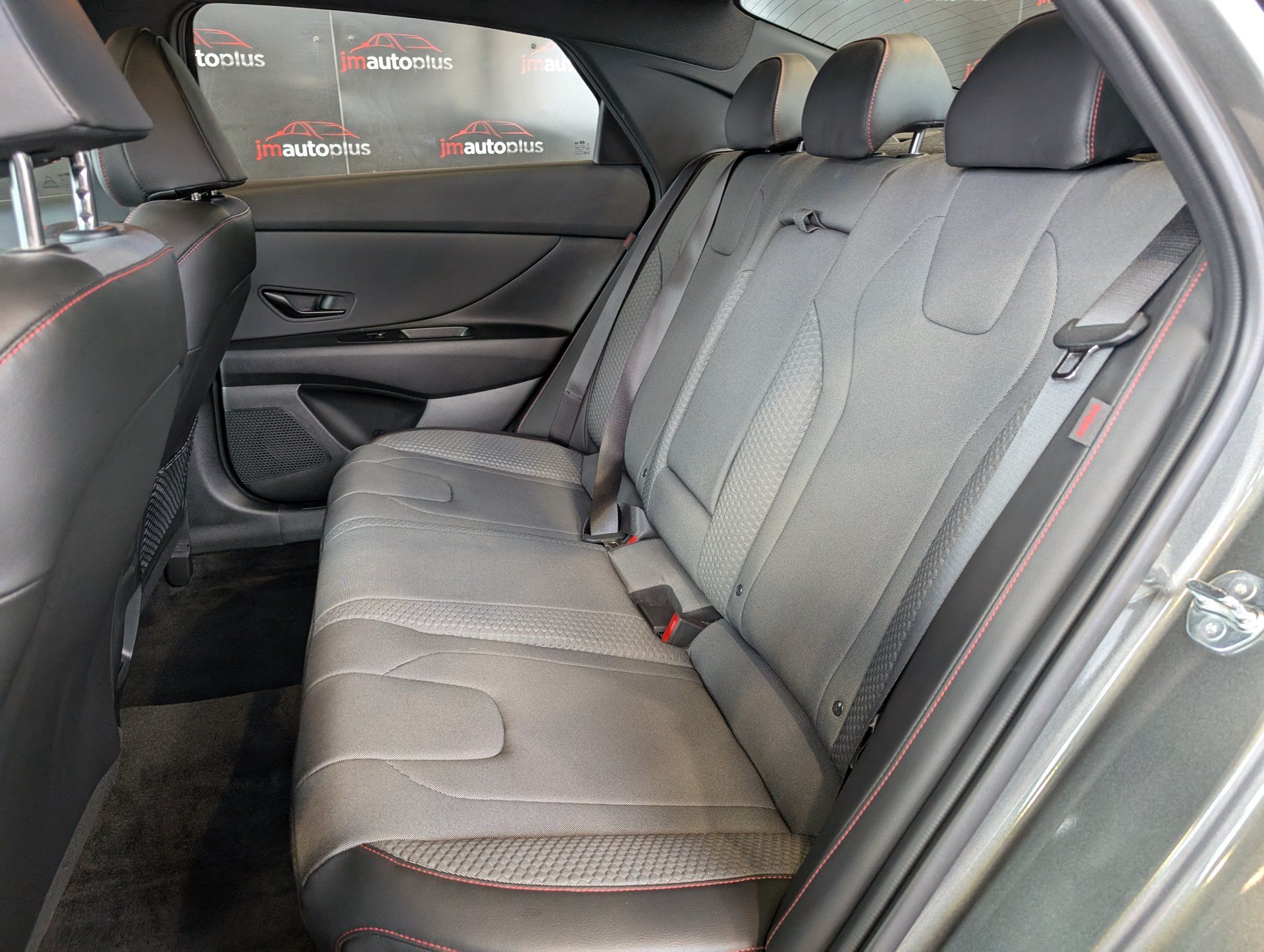 Hyundai Elantra 2024 - Image 28