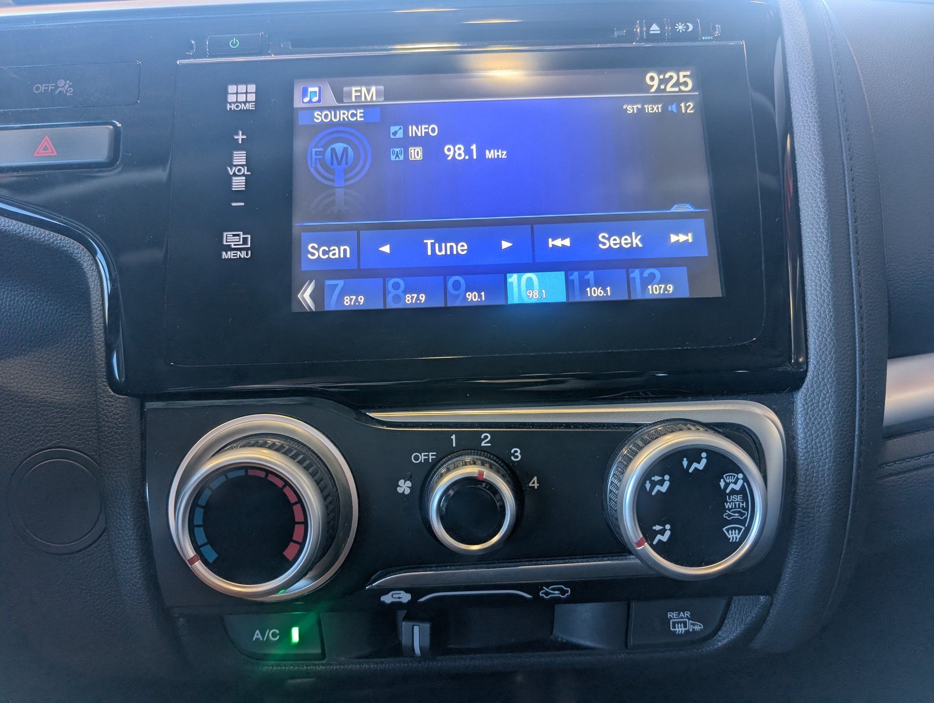 Honda Fit 2016 - Image 20