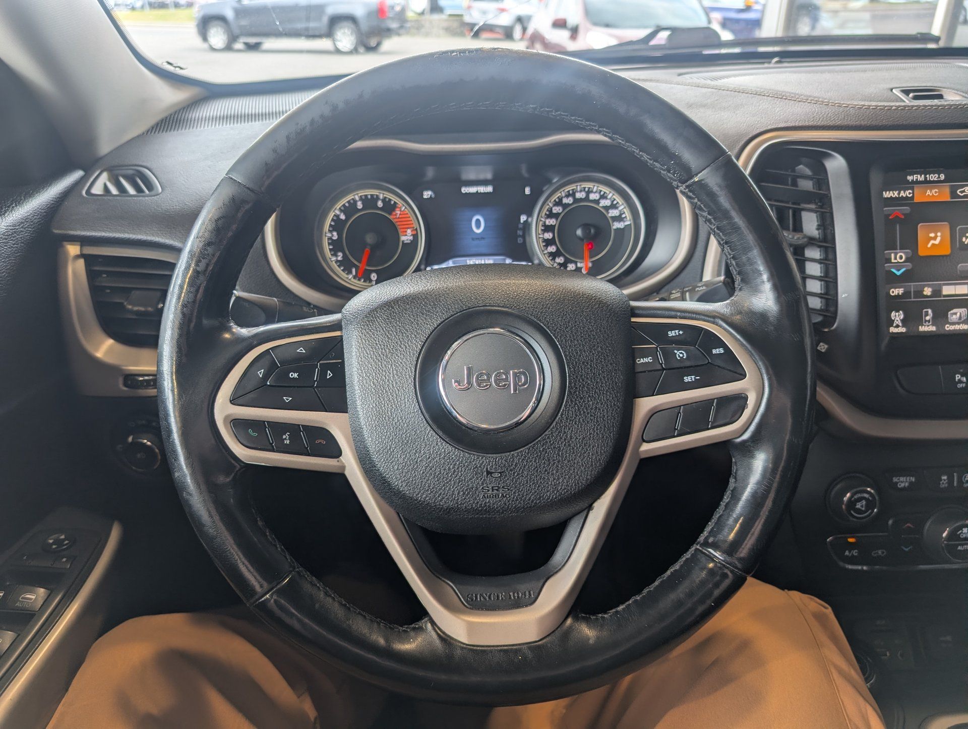 Jeep Cherokee 2018 - Image 18