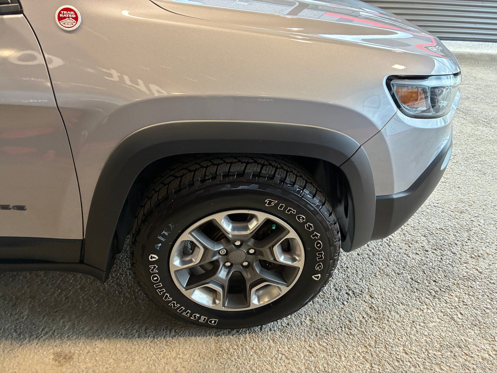 Jeep Cherokee 2019 - Image 10