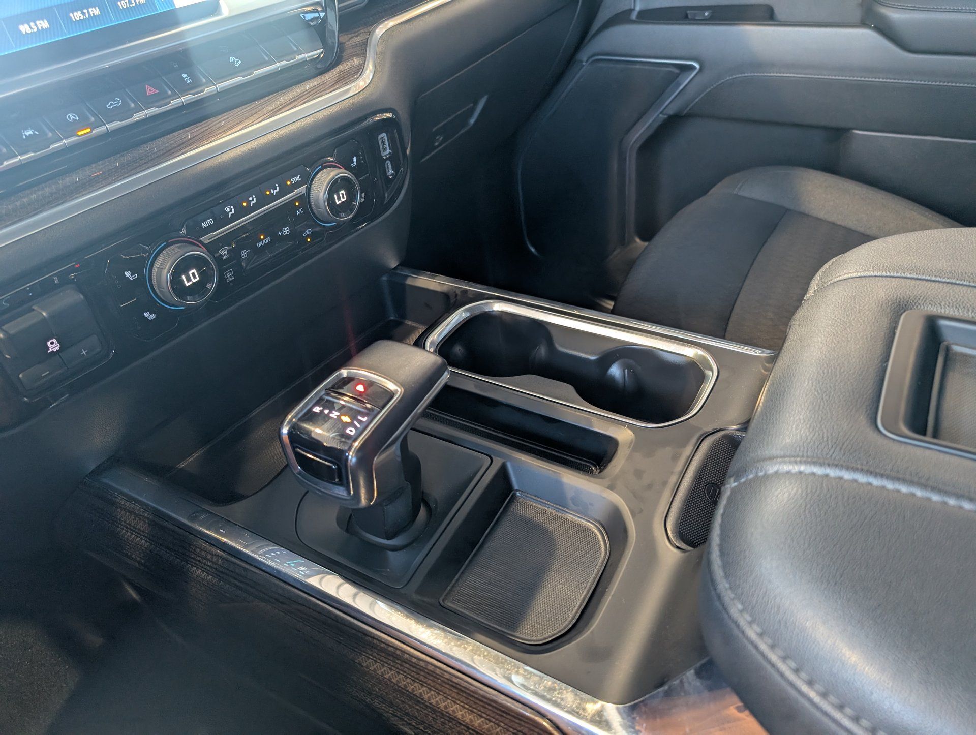 Chevrolet Silverado 1500 2022 - Image 27