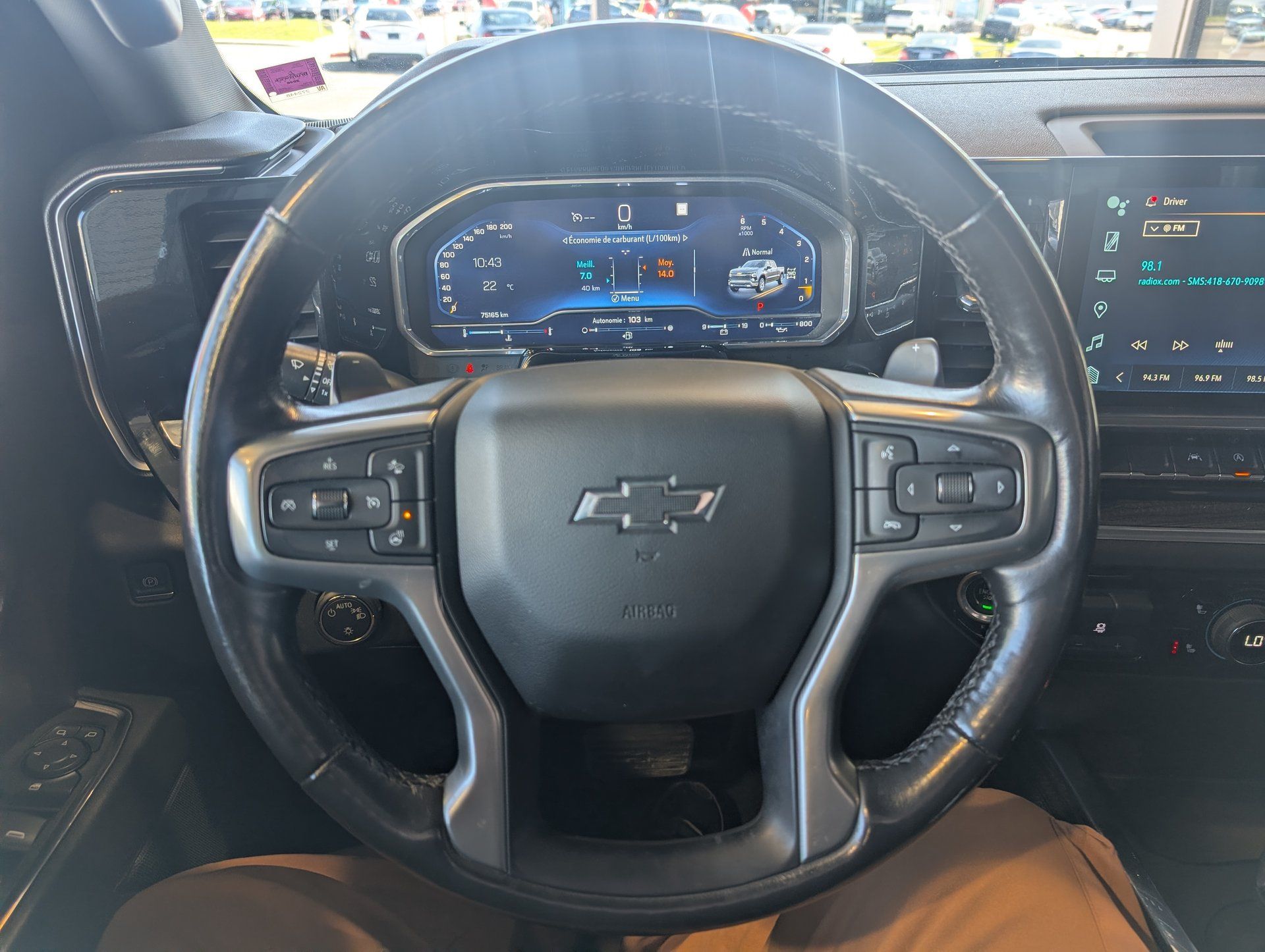 Chevrolet Silverado 1500 2022 - Image 18
