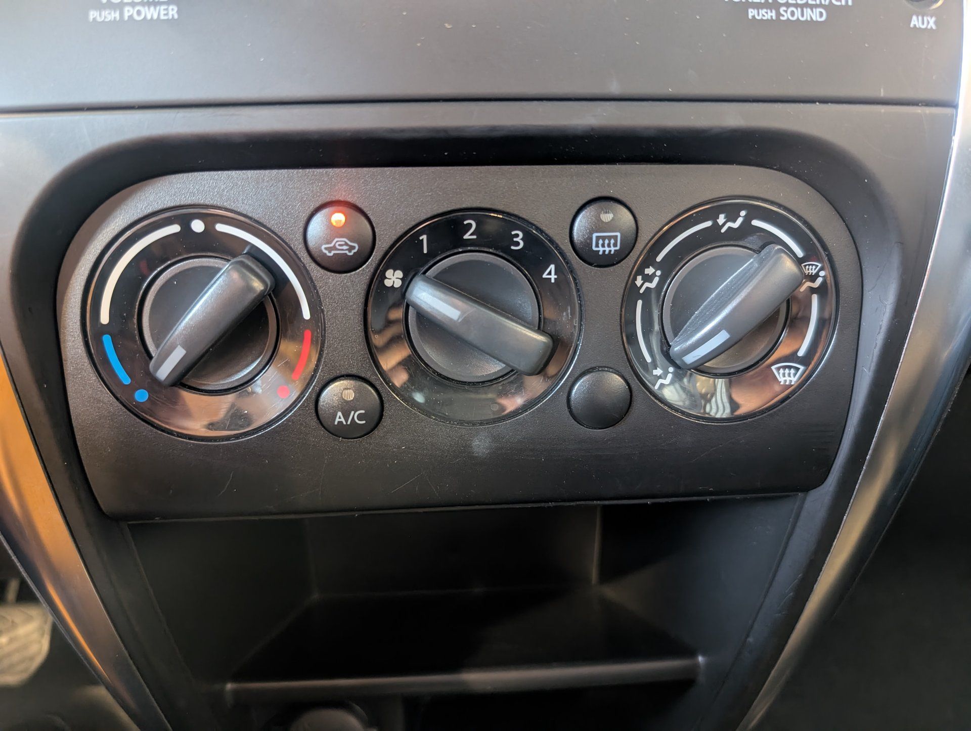 Suzuki SX4 2010 - Image 21