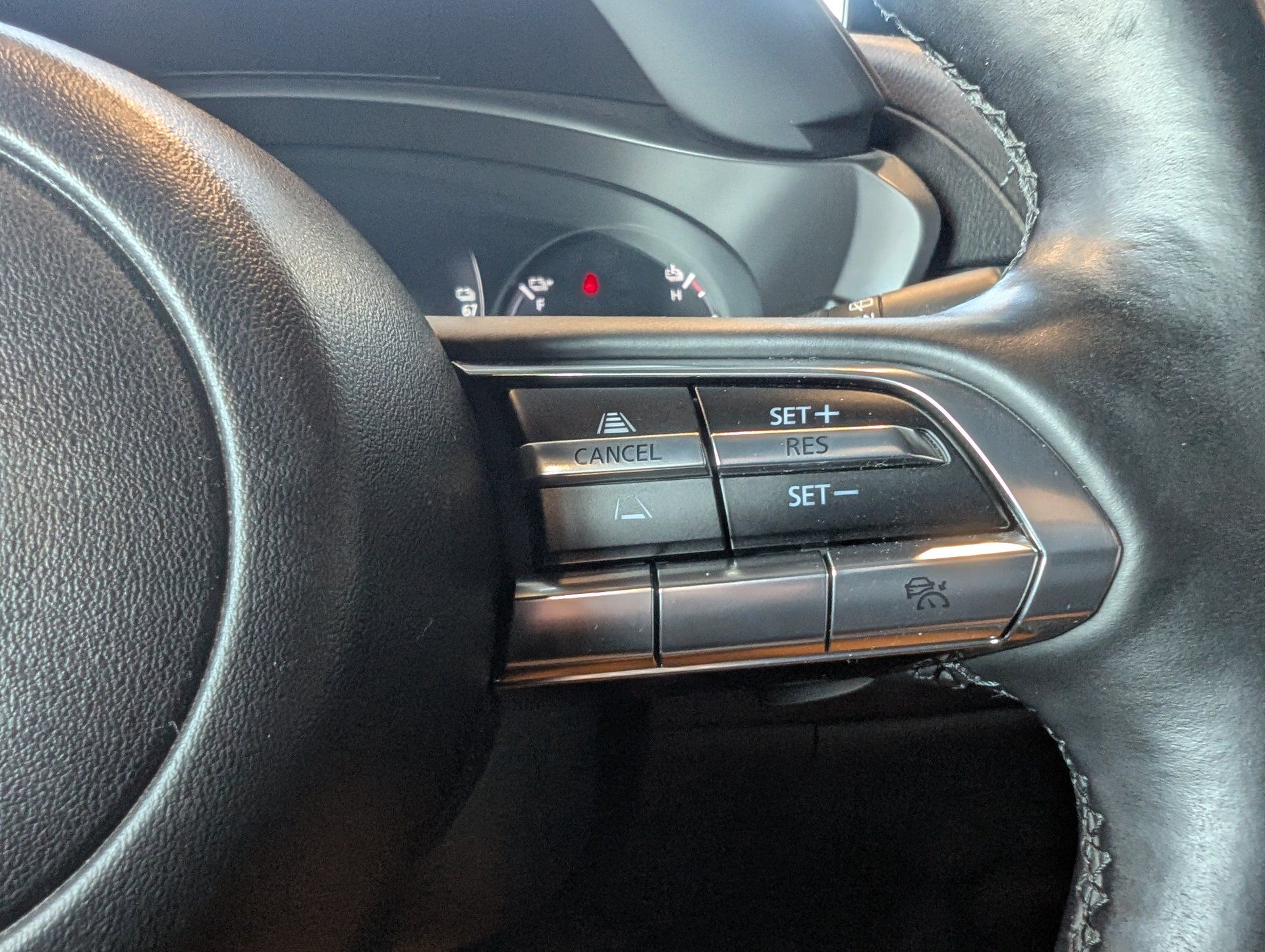 Mazda MX-30 EV 2023 - Image 19