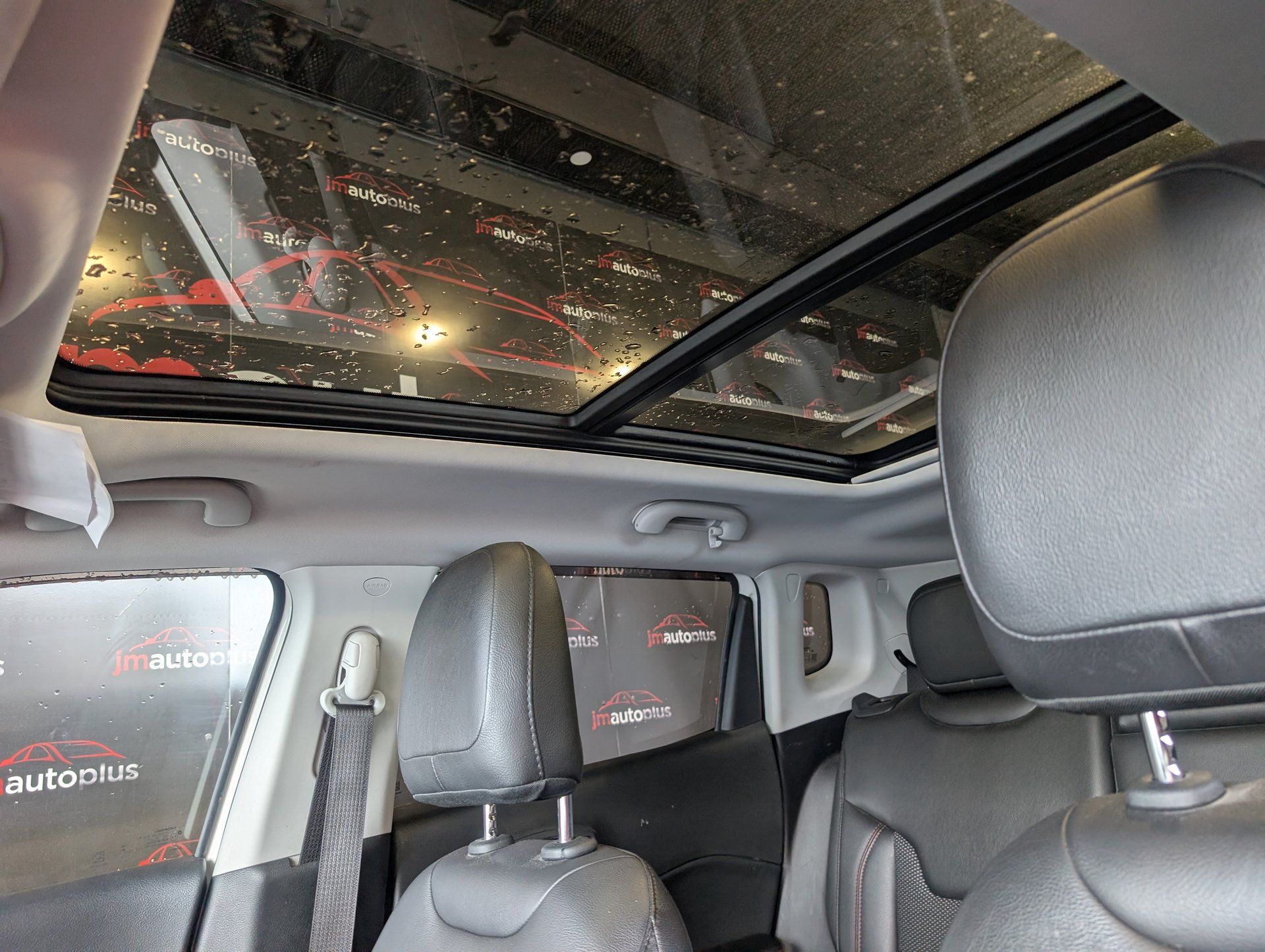 Jeep Compass 2018 - Image 16