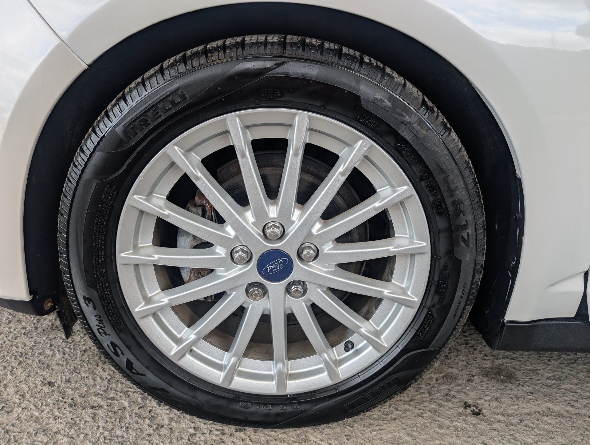Ford C-Max Hybrid 2016 - Image 27