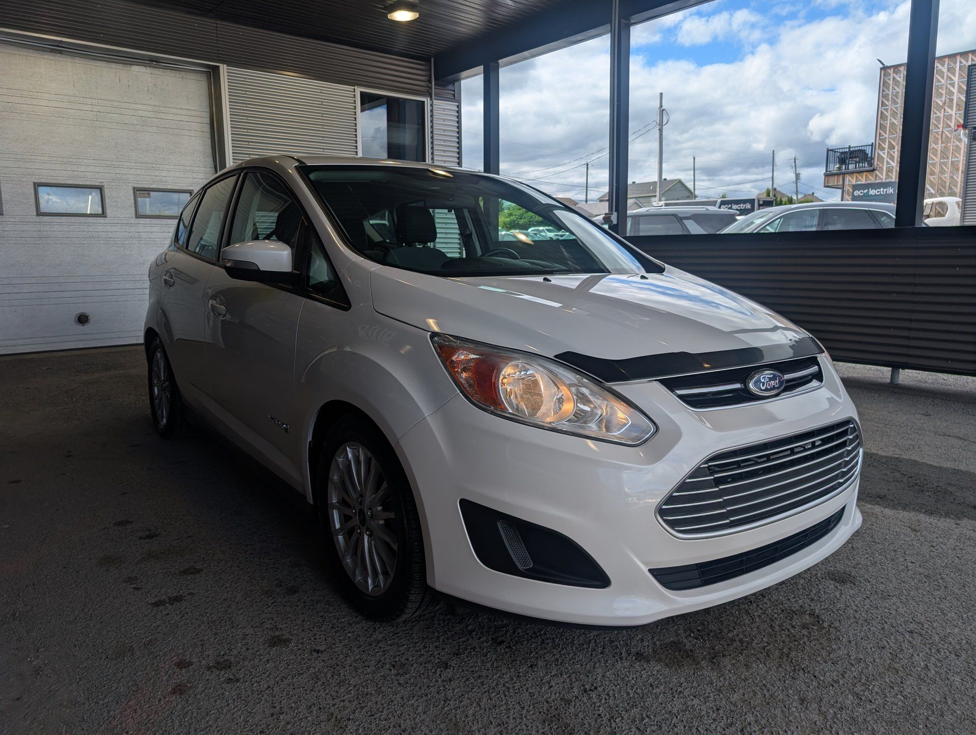 Ford C-Max Hybrid 2016 - Image 5