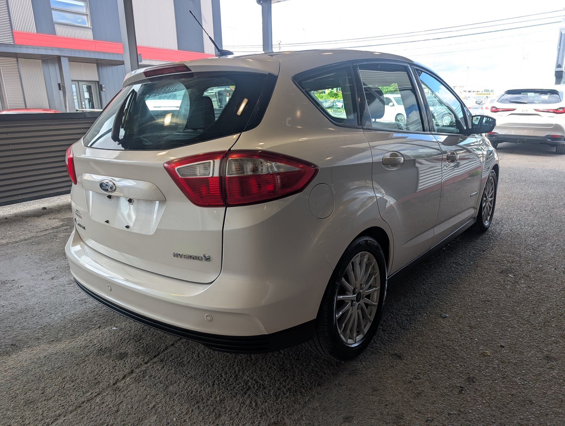 Ford C-Max Hybrid 2016 - Image 7