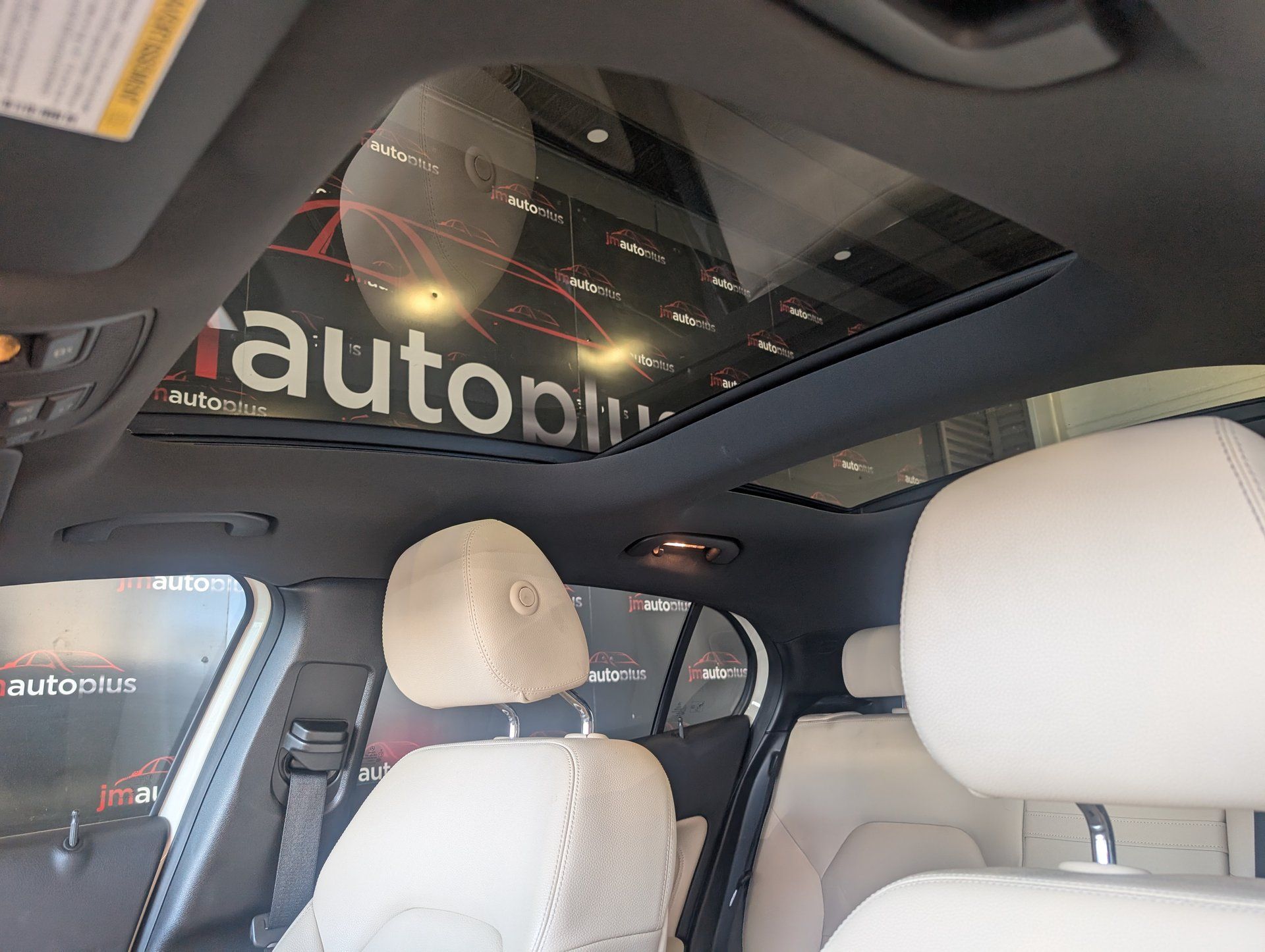 Mercedes-Benz GLA 250 2018 - Image 16