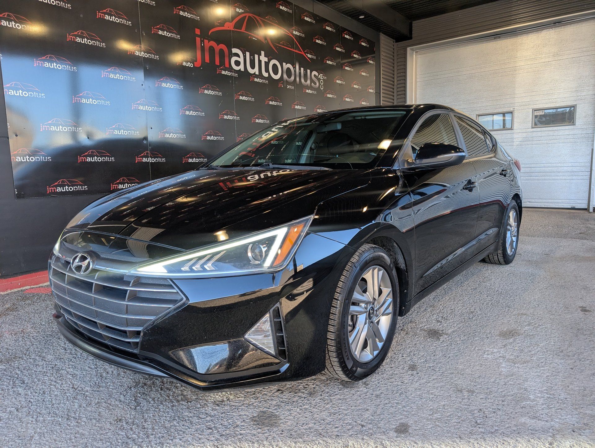 Hyundai Elantra 2019 - Image 1