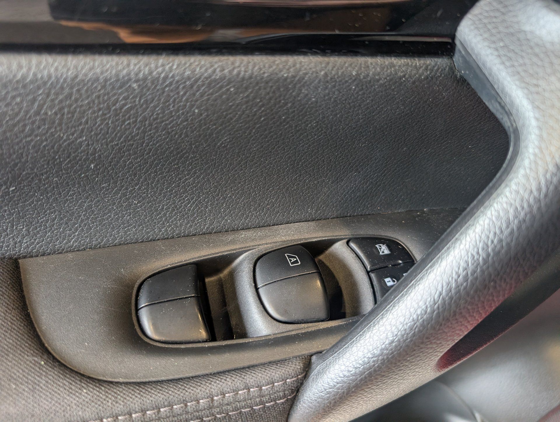 Nissan Qashqai 2018 - Image 17